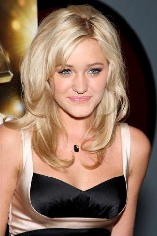 AJ_Michalka_2827529.jpg