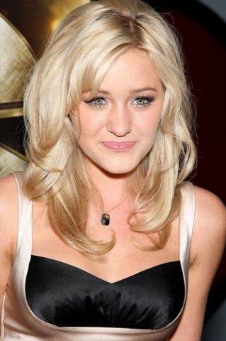 AJ_Michalka_2827829.jpg