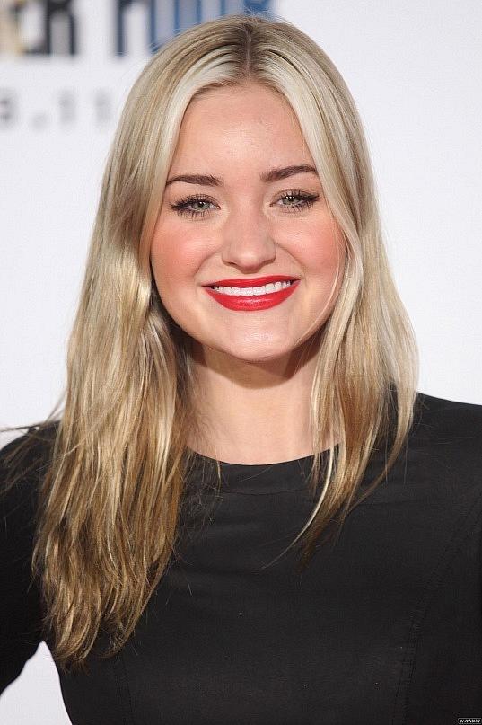 AJ_Michalka_2876029.jpg