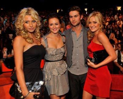 Aly___AJ_Michalka_28104429.jpg