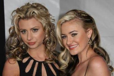 Aly___AJ_Michalka_28111929.jpg