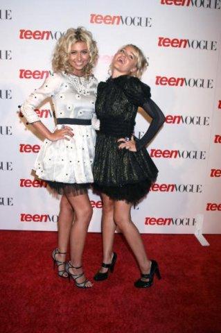 Aly___AJ_Michalka_2840329.jpg