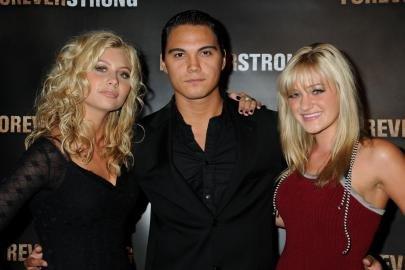 Aly___AJ_Michalka_2845329.jpg