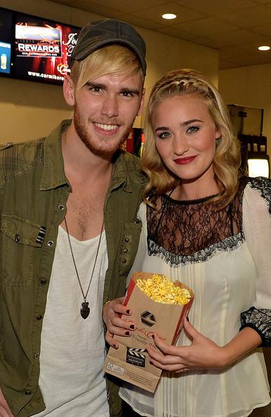 Amanda2BMichalka2BGRACE2BUNPLUGGED2BVIP2BScreening2B-UGV7KtnHZpl.jpg