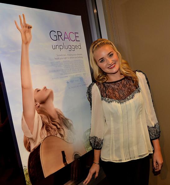 Amanda2BMichalka2BGRACE2BUNPLUGGED2BVIP2BScreening2BSW2Vc_ggUS7l~0.jpg