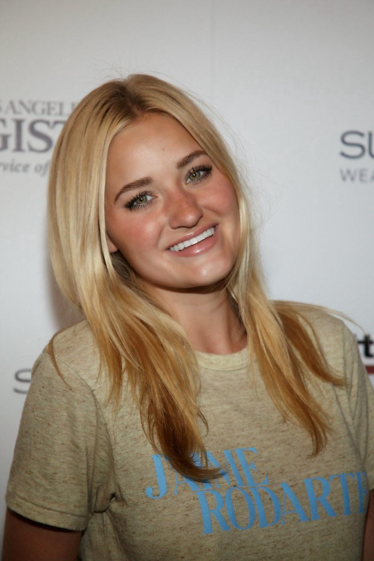 aly-and-aj-michalka-at-matt-leinart-foundation-cel28629.jpg